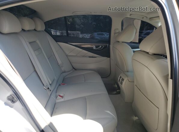 JN1EV7AP0JM353900 2018 INFINITI Q50 Silver 