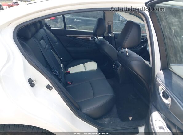 JN1EV7AR2JM430994 2018 INFINITI Q50 White 