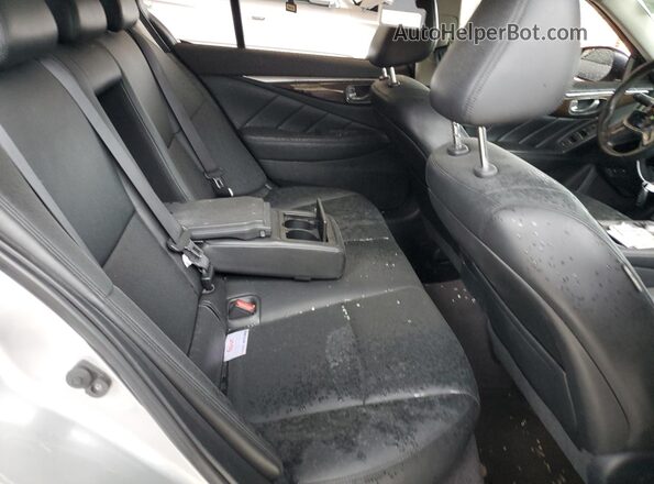 JN1EV7AR4JM438823 2018 INFINITI Q50 Серебряный 