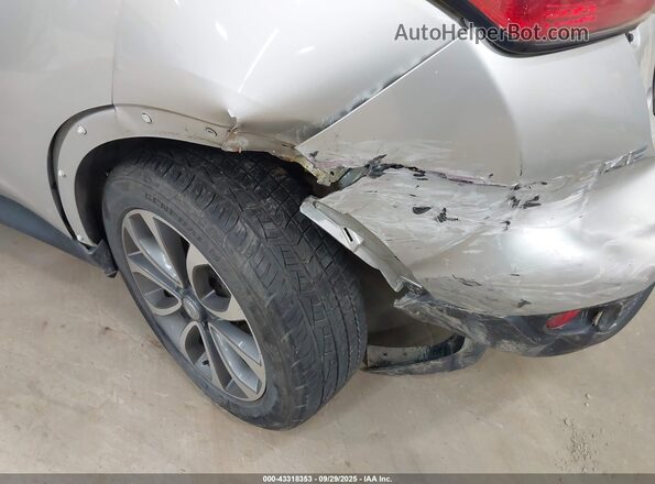 JN8AF5MV7HT752797 2017 NISSAN JUKE Серебряный Вид спереди