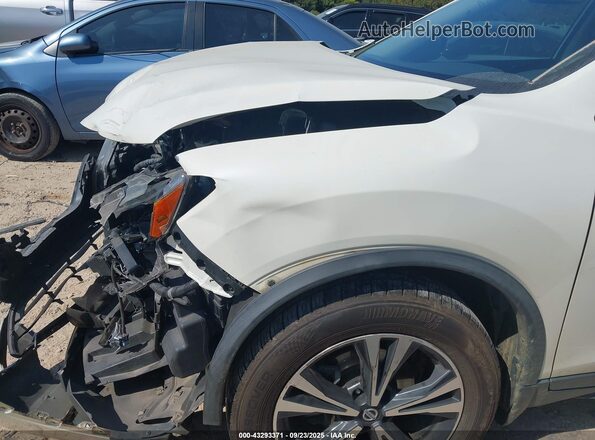JN8AT2MT8LW003553 2020 NISSAN ROGUE White Դիմացի տեսք