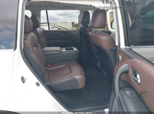 JN8AZ2AE4M9268507 2021 INFINITI QX80 White VIN კოდის სტიკერის ხედი