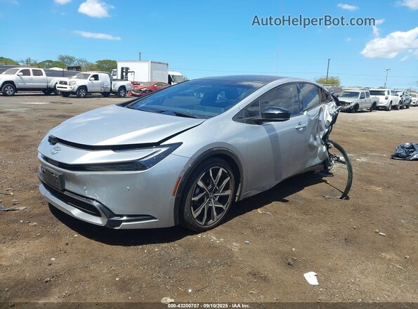 JTDACACU2R3016356 2024 TOYOTA PRIUS PRIME Silver Przód lewy