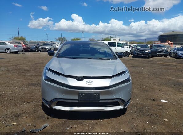 JTDACACU2R3016356 2024 TOYOTA PRIUS PRIME Silver Widok wnętrza z tyłu