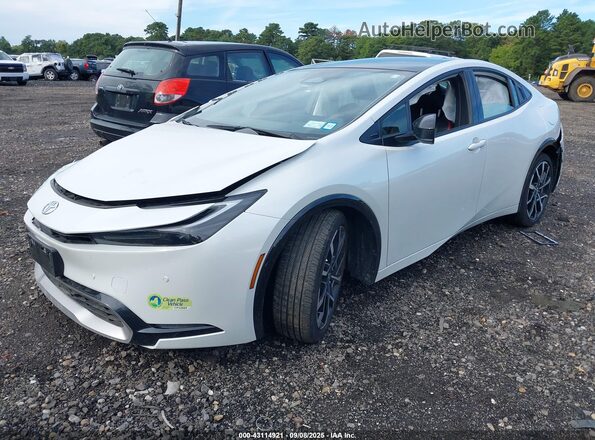 JTDACACU2R3024408 2024 TOYOTA PRIUS PRIME Белый Передняя левая четверть