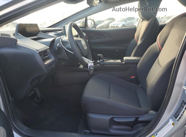 JTDACACU2R3039040 2024 TOYOTA PRIUS Серебряный 