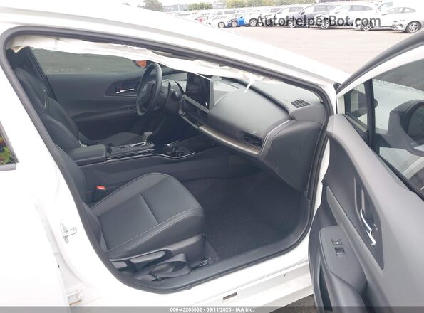 JTDADABU5R3019430 2024 TOYOTA LIMITED White Вид салону спереду