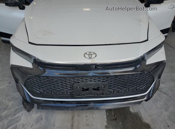 JTDAFAAFXR3008677 2024 TOYOTA CROWN White უკანა სალონის ხედი