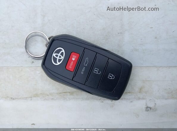 JTDBCMFE2R3048525 2024 TOYOTA LL White Вид панелі приладів