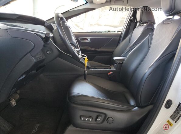 JTDBVRBD7GA000600 2016 TOYOTA MIRAI White Սալոնի դիմացի տեսք