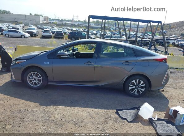 JTDKARFP3J3083017 2018 TOYOTA PRIUS PRIME Gray 