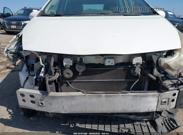JTDZN3EU2HJ056016 2017 TOYOTA PRIUS V White 