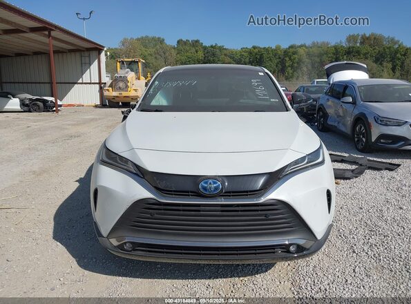JTEAAAAHXPJ141699 2023 TOYOTA VENZA White Սալոնի հետևի տեսք