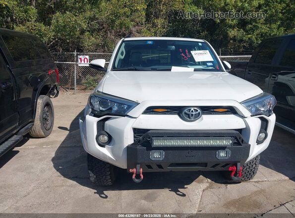 JTEBU5JR0L5775098 2020 TOYOTA 4RUNNER White Widok zestawu wskaźników