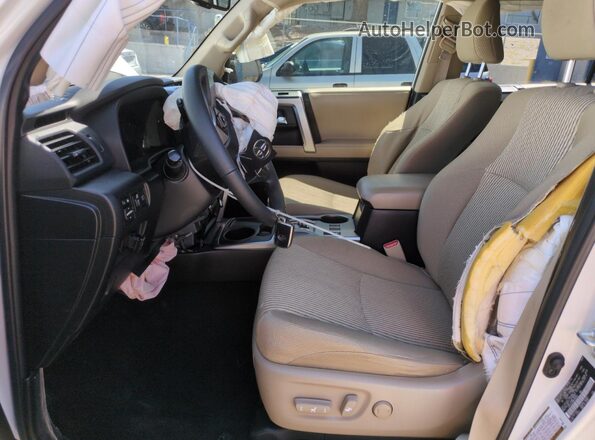 JTEEU5JR3M5246520 2021 TOYOTA 4RUNNER White Vista interior delantera
