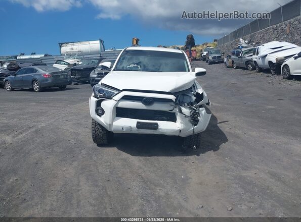 JTEMU5JR3P6152549 2023 TOYOTA 4RUNNER White Vista del cuadro de instrumentos