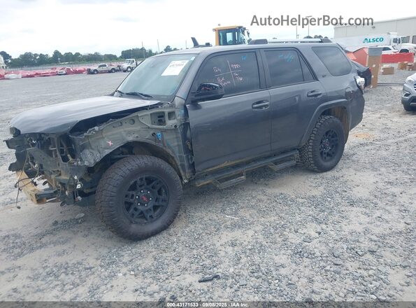 JTEMU5JR5M5860867 2021 TOYOTA 4RUNNER Gray Vista tres cuartos delantera izquierda