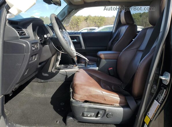 JTEZU5JR2L5223682 2020 TOYOTA 4RUNNER Black Front interior view