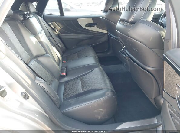 JTHB51FF5K5008885 2019 LEXUS LS 500 Silver Vista de la etiqueta del VIN
