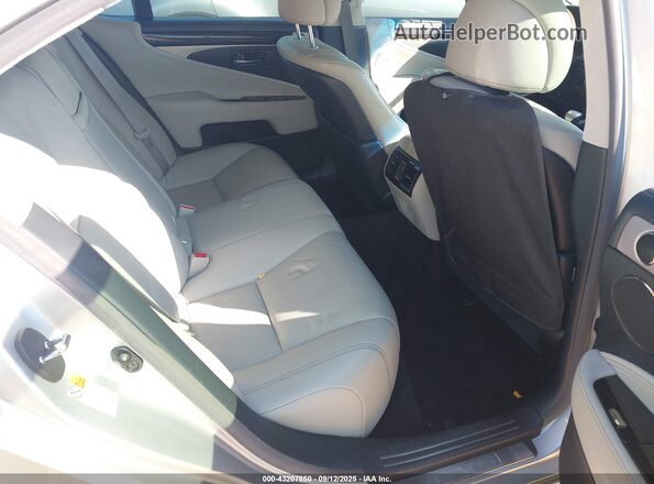 JTHBL5EF7G5141332 2016 LEXUS LS 460 Silver VIN კოდის სტიკერის ხედი