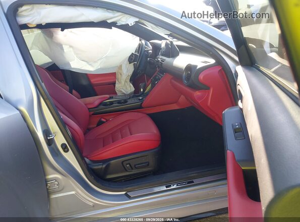 JTHGZ1B20P5061465 2023 LEXUS IS 350 Silver Widok wnętrza z przodu