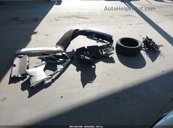 JTHGZ1B20P5065368 2023 LEXUS IS 350 Silver Widok zestawu wskaźników