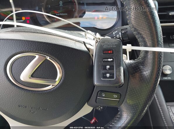 JTHHA5BC2G5000985 2016 LEXUS RC 200T White Vista del salpicadero
