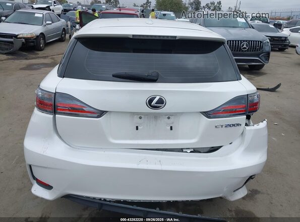 JTHKD5BH4G2263201 2016 LEXUS CT 200H Белый 