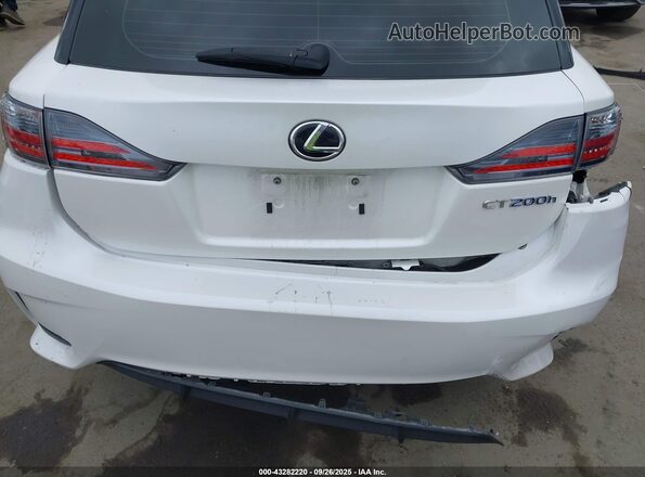 JTHKD5BH4G2263201 2016 LEXUS CT 200H Белый 