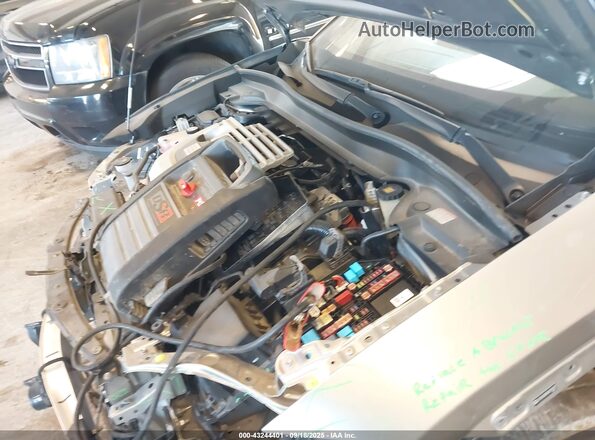 JTHU9JBH2K2015427 2019 LEXUS UX 250H Silver Вид ззаду