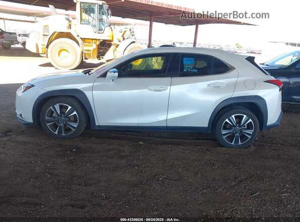 JTHX3JBH0N2051250 2022 LEXUS UX 200 White Панорамний вид салону 360°