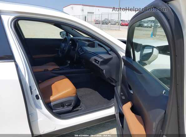 JTHX9JBH2M2052610 2021 LEXUS UX 250H White Սալոնի դիմացի տեսք