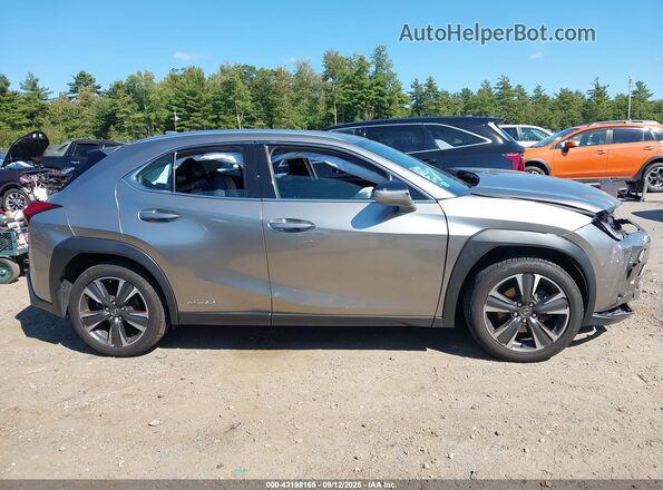 JTHX9JBH4N2055882 2022 LEXUS UX 250H Silver Widok zestawu wskaźników