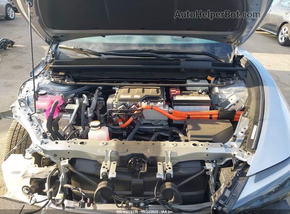 JTJAAAAB4PA020132 2023 LEXUS RZ 450E Серебряный Вид сзади