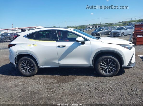 JTJAGCEZXR5007639 2024 LEXUS NX 350 White Vista interior trasera