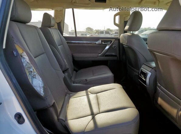 JTJAM7BX2N5322593 2022 LEXUS GX Белый Вид задней части салона