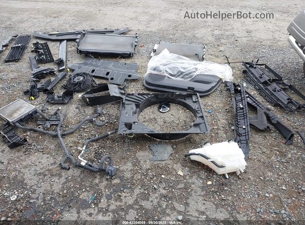 JTJVBCDX4R5015218 2024 LEXUS GX 550 Серый 