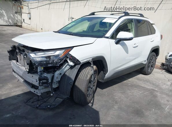 JTMB6RFV1RD118711 2024 TOYOTA LE White Vista tres cuartos delantera izquierda