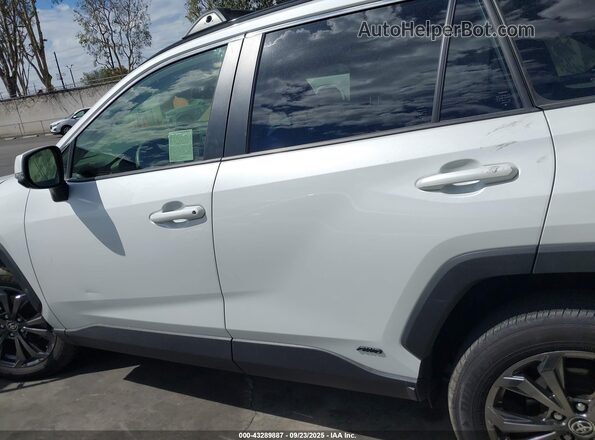 JTMB6RFV1RD118711 2024 TOYOTA LE White 