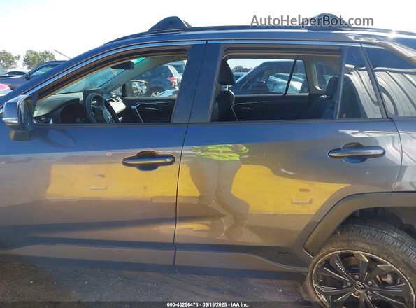 JTMB6RFV4RD136698 2024 TOYOTA LE Gray 