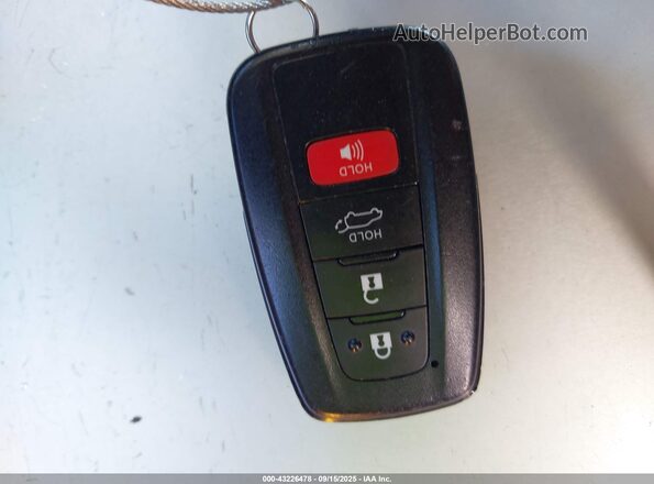 JTMB6RFV4RD136698 2024 TOYOTA LE Gray Vista del salpicadero