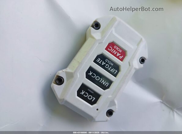 JTME6RFV2PJ035896 2023 TOYOTA RAV4 HYBRID White წინა პანელის ხედი
