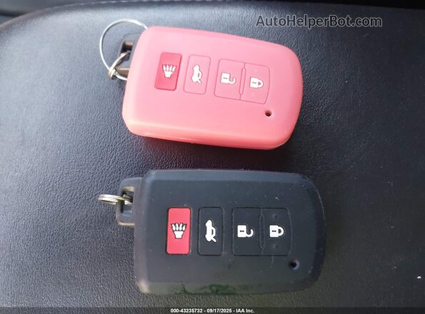 JTMJJREV2JD237089 2018 TOYOTA RAV4 HYBRID Red Вид панелі приладів