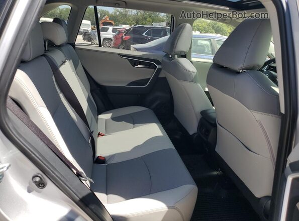 JTMN1RFV9LD527591 2020 TOYOTA LIMITED Серебряный 