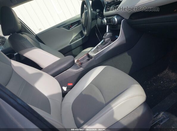 JTMN1RFVXMD083493 2021 TOYOTA LIMITED Silver Вид салону спереду