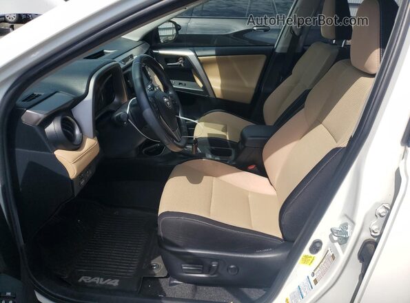 JTMRFREV8JJ188924 2018 TOYOTA RAV4 Белый 