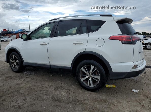 JTMWFREV6JD127282 2018 TOYOTA RAV4 White 