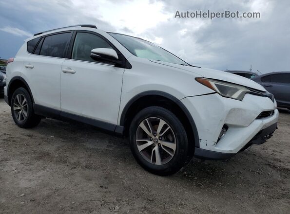 JTMWFREV6JD127282 2018 TOYOTA RAV4 White 