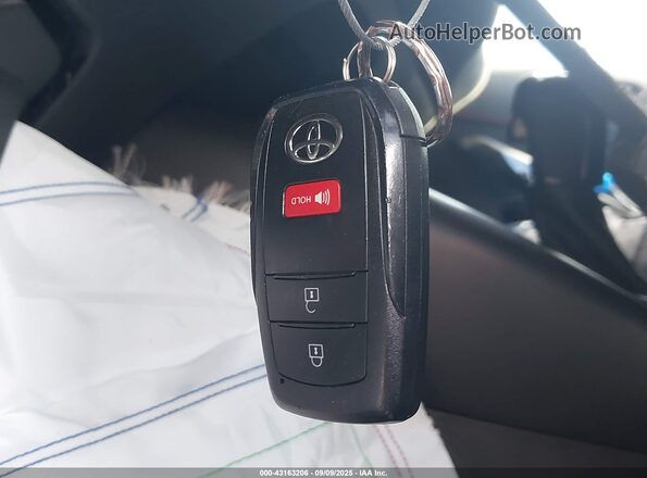 JTNABAAE8SA016468 2025 TOYOTA LL Black Առջևի վահանակի տեսք