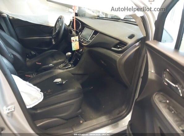 KL4CJASB0LB014448 2020 BUICK ENCORE Серебряный Вид салона спереди